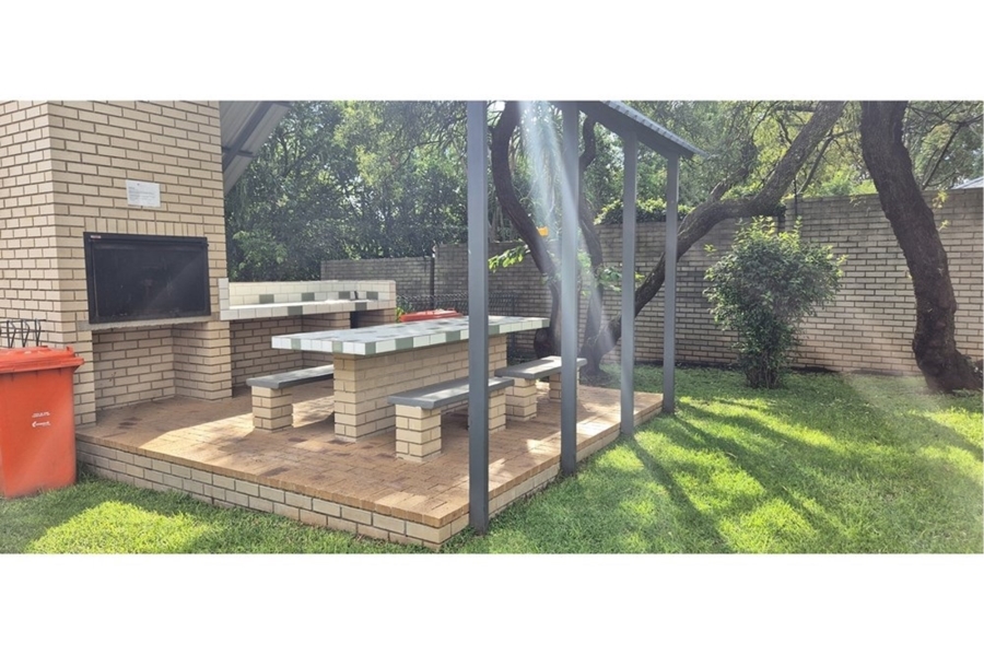 2 Bedroom Property for Sale in Norwood Gauteng