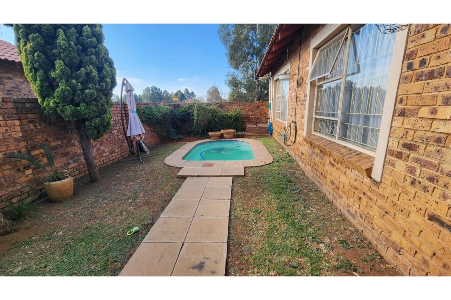 2 Bedroom Property for Sale in New State Areas Gauteng