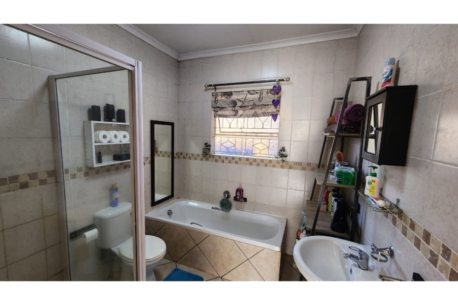 2 Bedroom Property for Sale in New State Areas Gauteng