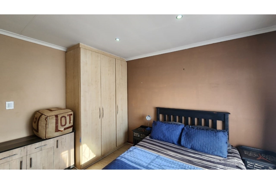 2 Bedroom Property for Sale in New State Areas Gauteng
