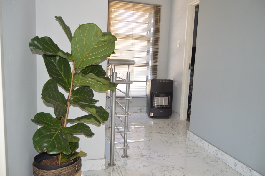 To Let 3 Bedroom Property for Rent in Greengate Gauteng