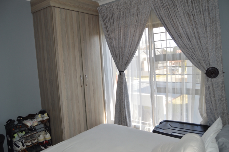 To Let 3 Bedroom Property for Rent in Greengate Gauteng