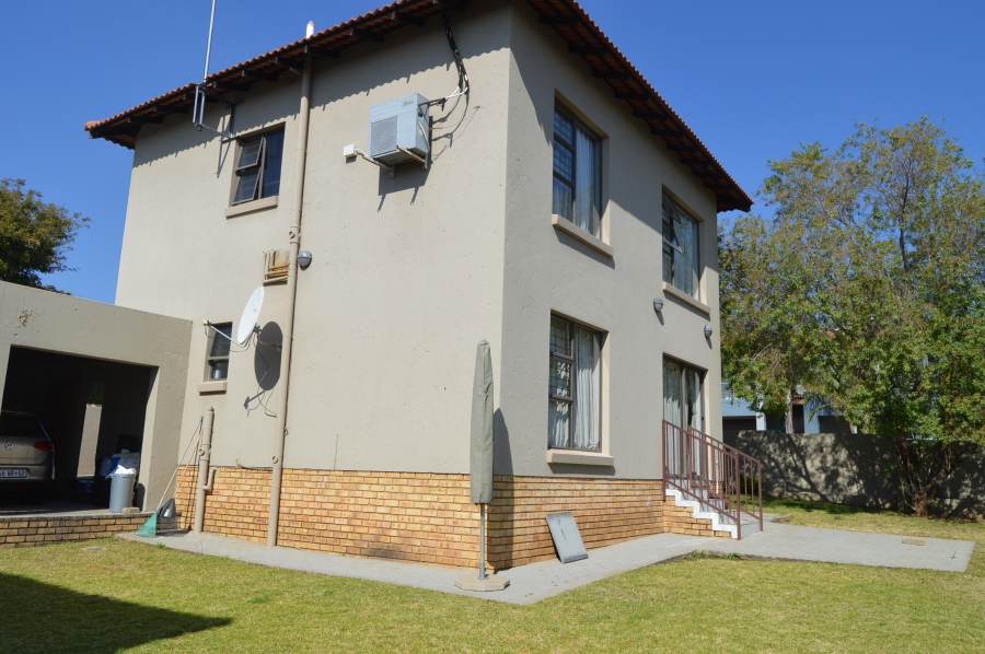 To Let 3 Bedroom Property for Rent in Greengate Gauteng