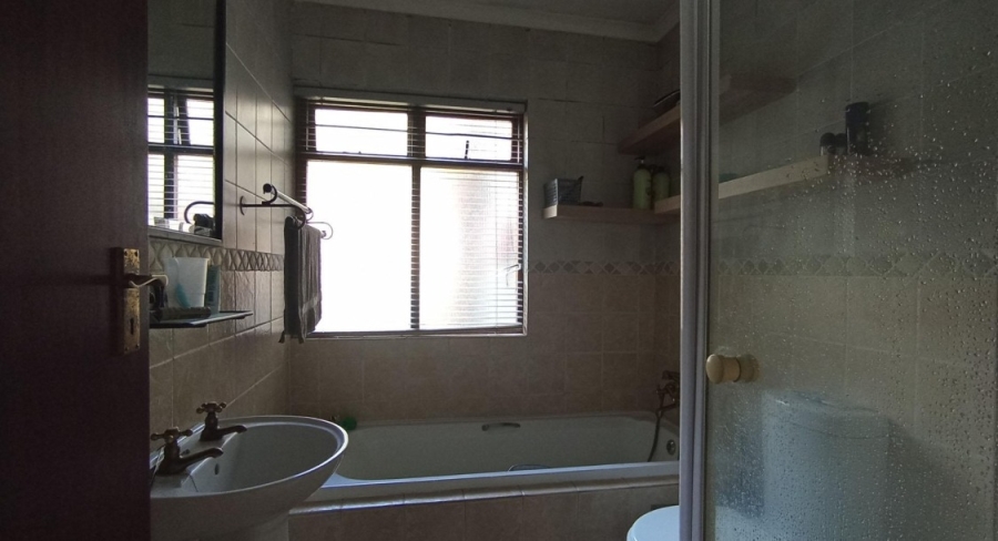 2 Bedroom Property for Sale in Montana Gauteng
