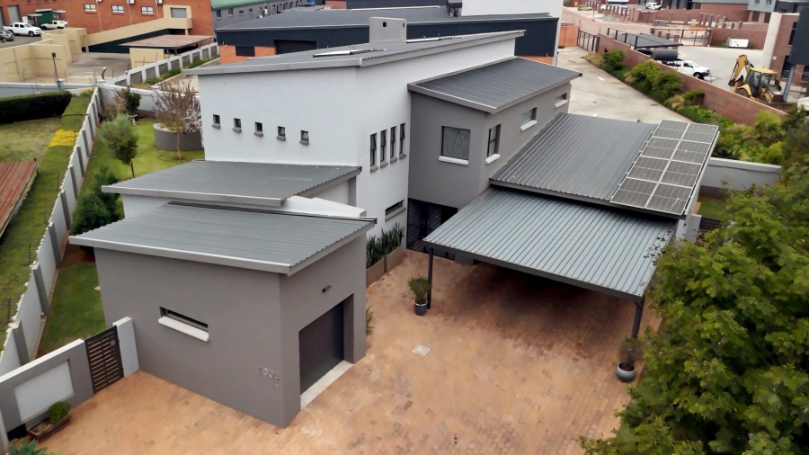 4 Bedroom Property for Sale in Zambezi Country Estate Gauteng