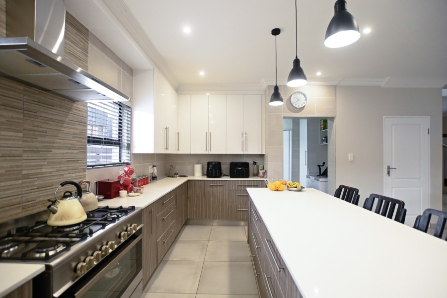 4 Bedroom Property for Sale in Zambezi Country Estate Gauteng