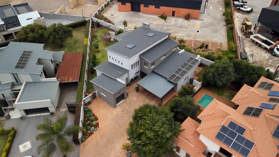 4 Bedroom Property for Sale in Zambezi Country Estate Gauteng