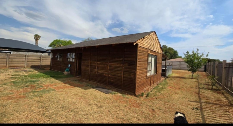 3 Bedroom Property for Sale in Rothdene Gauteng