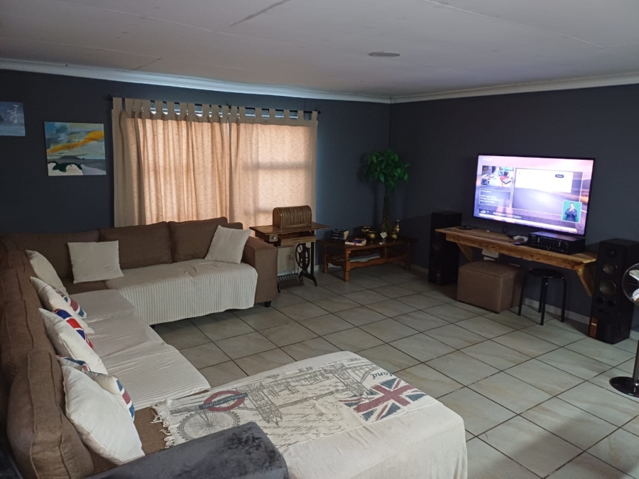 3 Bedroom Property for Sale in Rothdene Gauteng