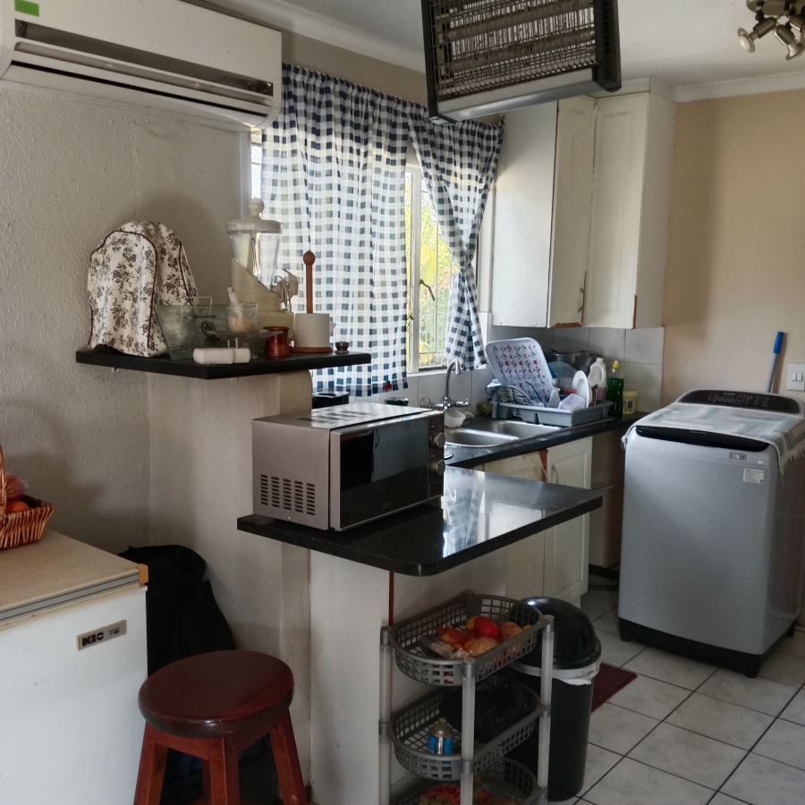 2 Bedroom Property for Sale in Noordwyk Gauteng