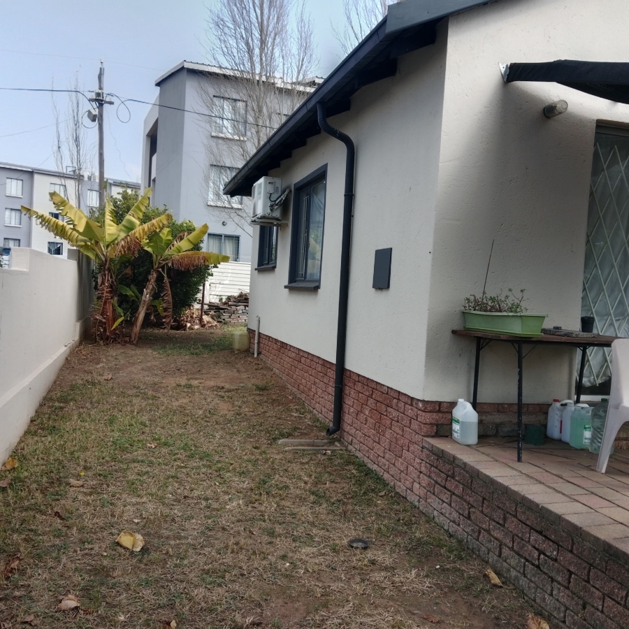 2 Bedroom Property for Sale in Noordwyk Gauteng