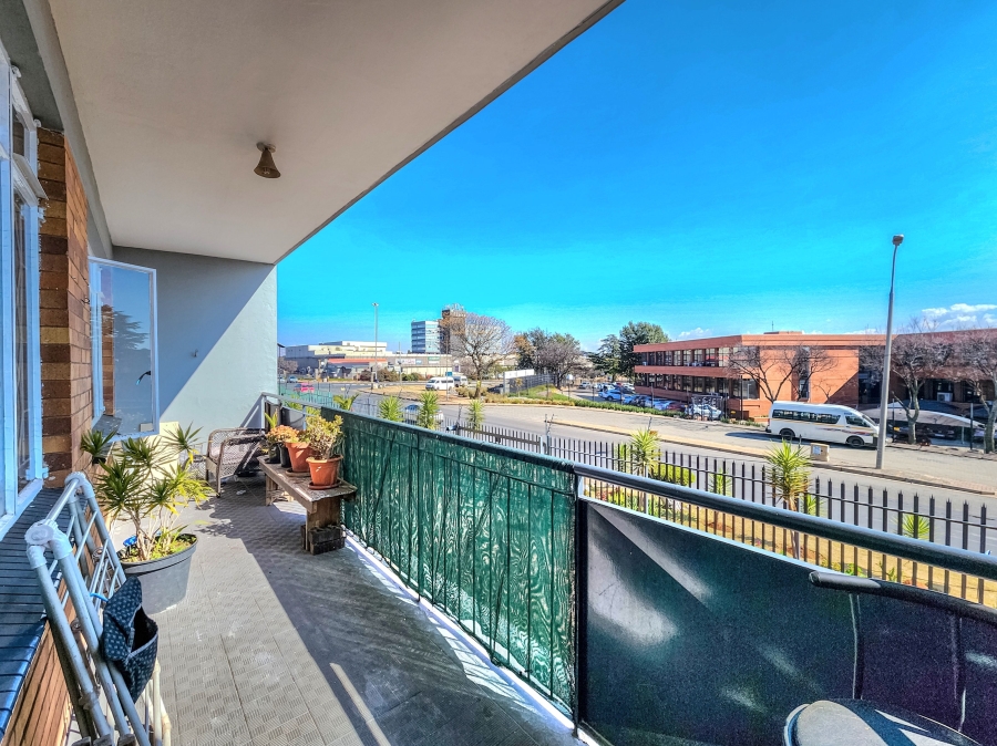 1 Bedroom Property for Sale in Florida North Gauteng