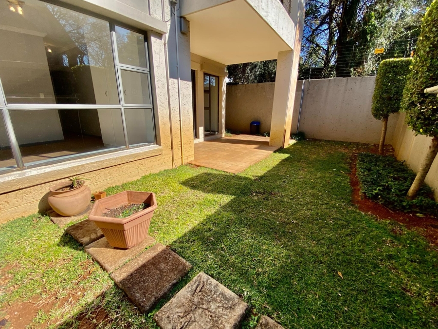 To Let 2 Bedroom Property for Rent in Sandown Gauteng