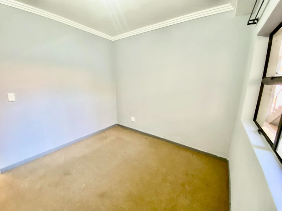 To Let 2 Bedroom Property for Rent in Sandown Gauteng