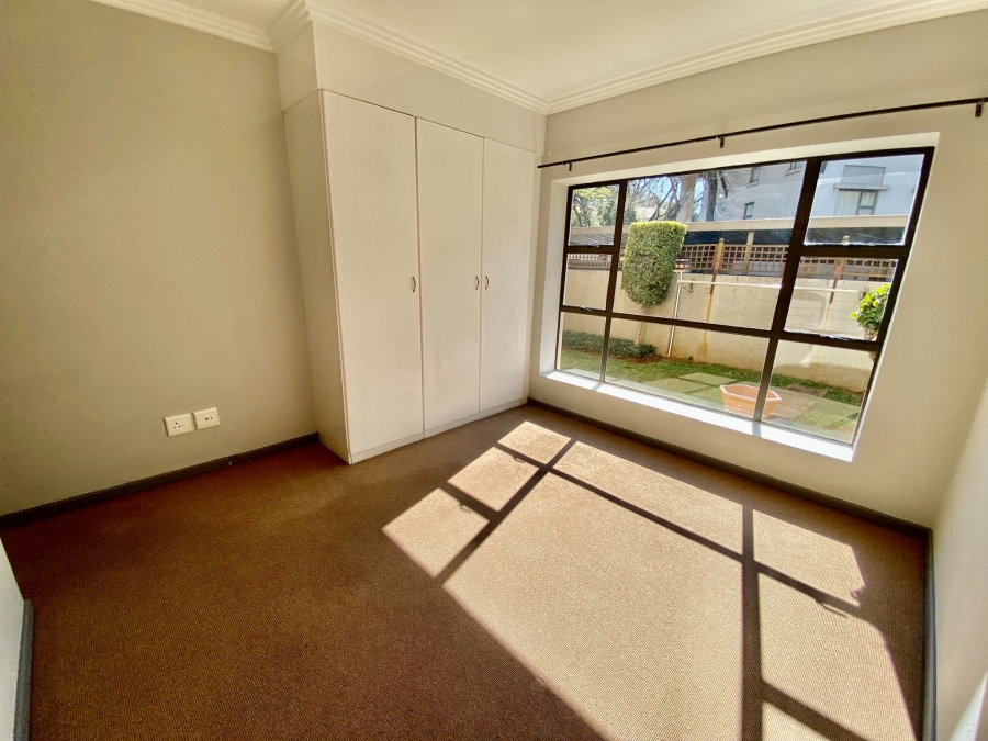 To Let 2 Bedroom Property for Rent in Sandown Gauteng