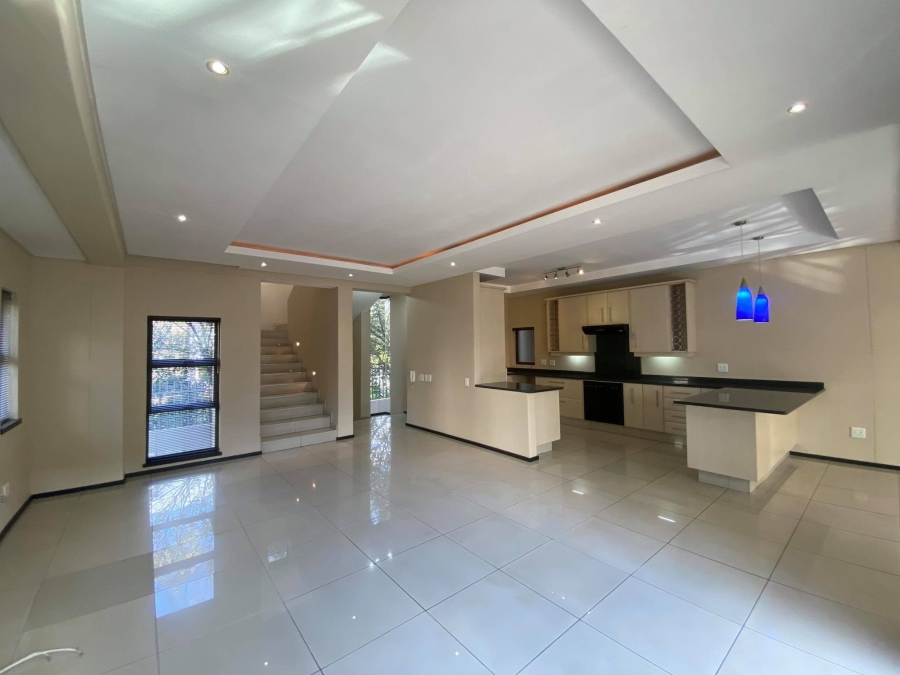 2 Bedroom Property for Sale in Melrose North Gauteng