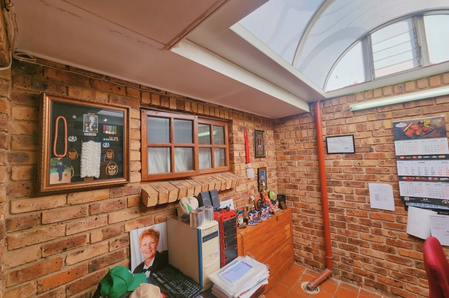 4 Bedroom Property for Sale in Clubview Gauteng