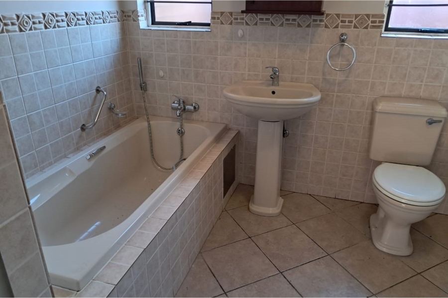 2 Bedroom Property for Sale in Montana Gauteng