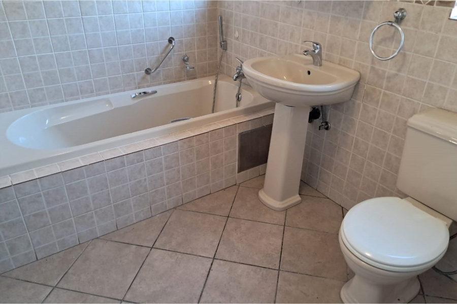2 Bedroom Property for Sale in Montana Gauteng