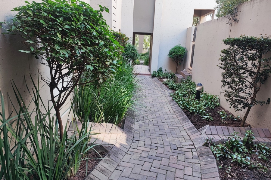 1 Bedroom Property for Sale in Paulshof Gauteng