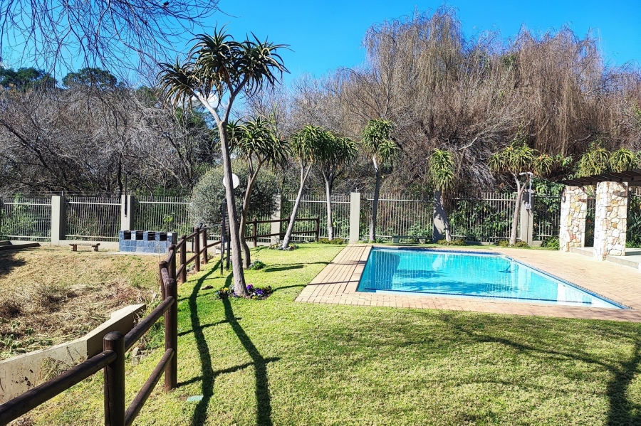 1 Bedroom Property for Sale in Paulshof Gauteng