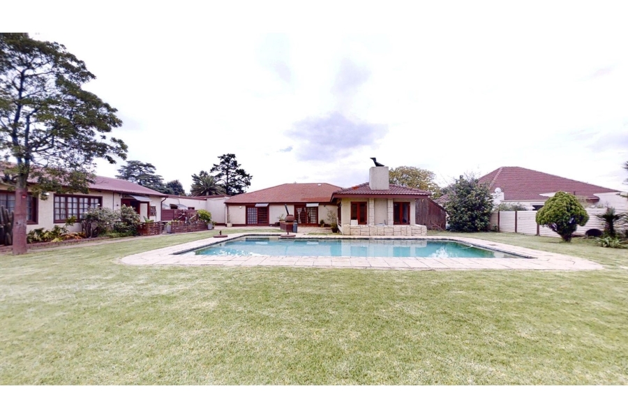 8 Bedroom Property for Sale in Lambton Gauteng