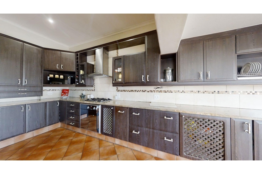 8 Bedroom Property for Sale in Lambton Gauteng