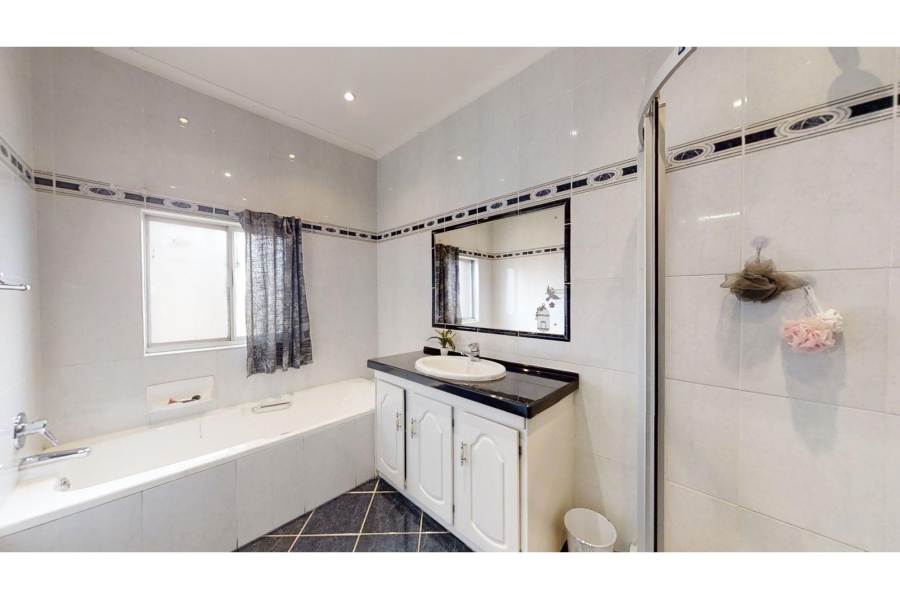 8 Bedroom Property for Sale in Lambton Gauteng