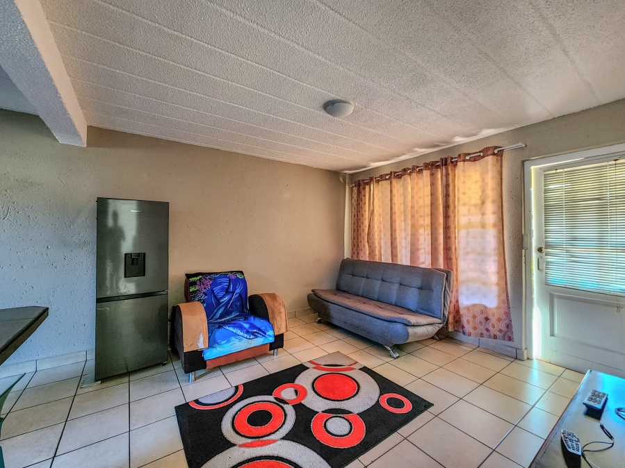 1 Bedroom Property for Sale in Allens Nek Gauteng