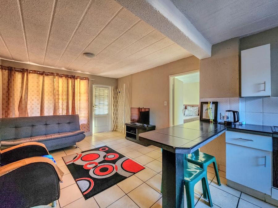 1 Bedroom Property for Sale in Allens Nek Gauteng