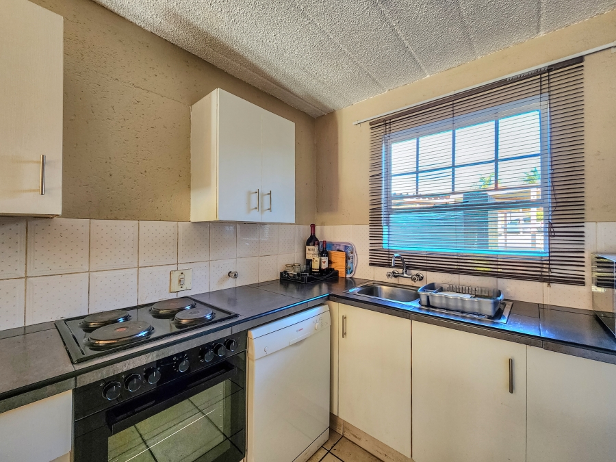 1 Bedroom Property for Sale in Allens Nek Gauteng