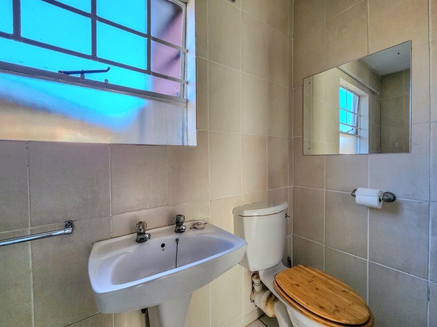 1 Bedroom Property for Sale in Allens Nek Gauteng
