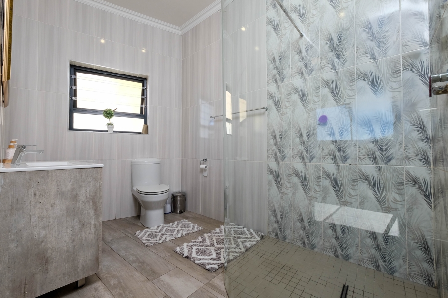 4 Bedroom Property for Sale in Noordheuwel Gauteng