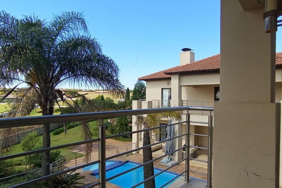 5 Bedroom Property for Sale in Mooikloof Gauteng