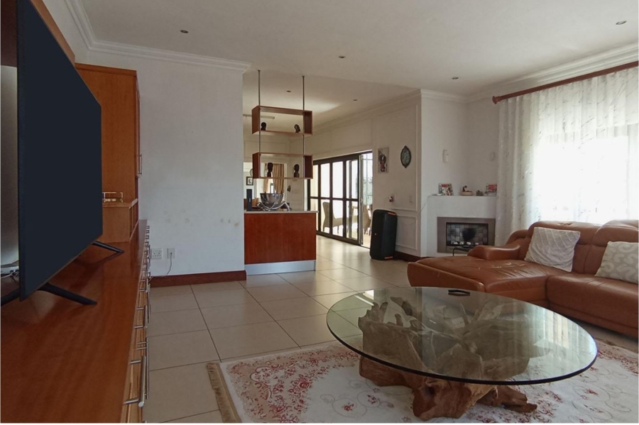 5 Bedroom Property for Sale in Mooikloof Gauteng