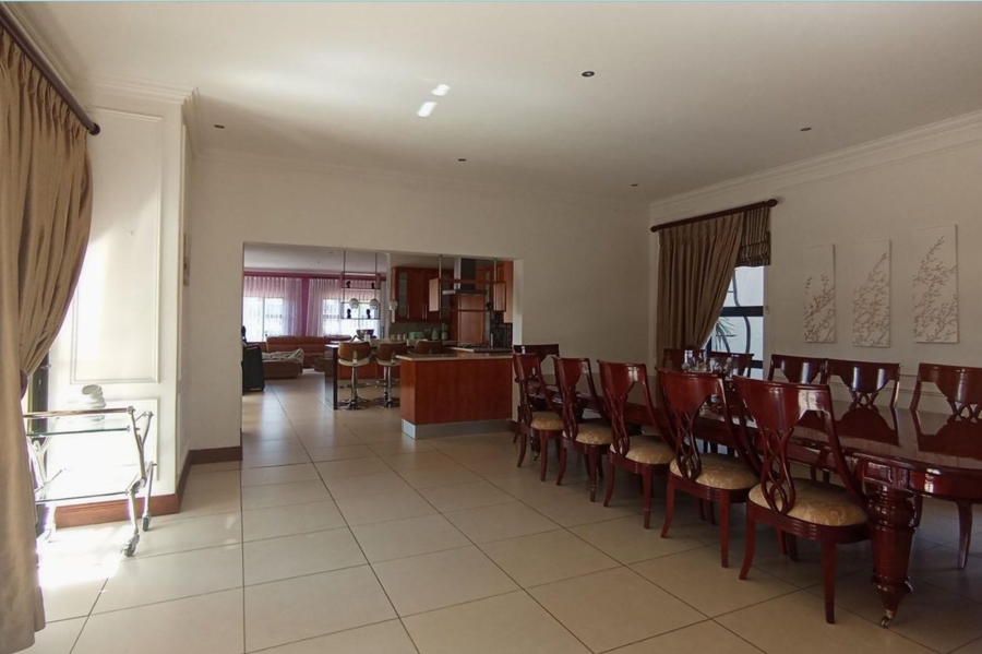 5 Bedroom Property for Sale in Mooikloof Gauteng