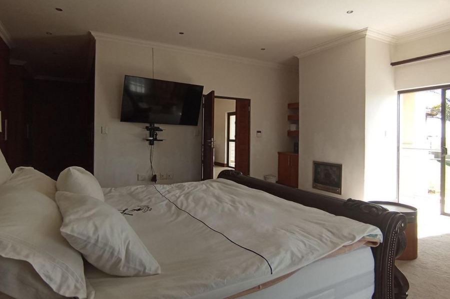 5 Bedroom Property for Sale in Mooikloof Gauteng
