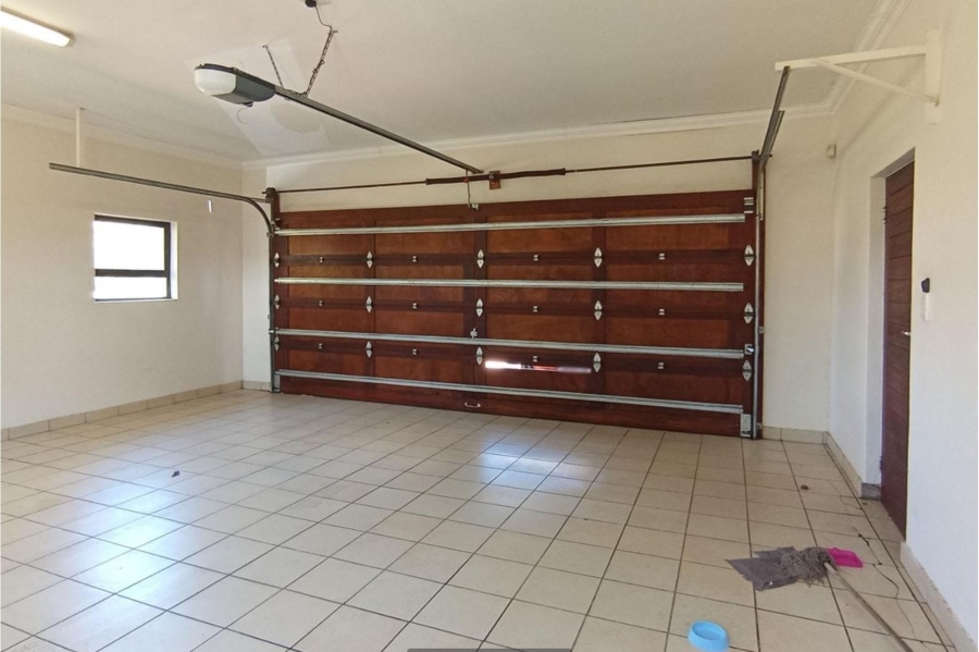 5 Bedroom Property for Sale in Mooikloof Gauteng