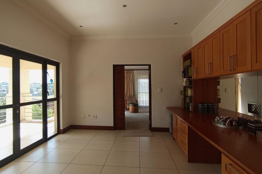 5 Bedroom Property for Sale in Mooikloof Gauteng