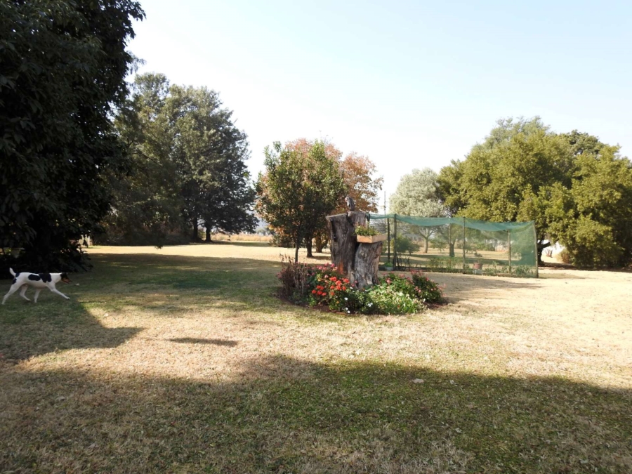 5 Bedroom Property for Sale in Andeon AH Gauteng