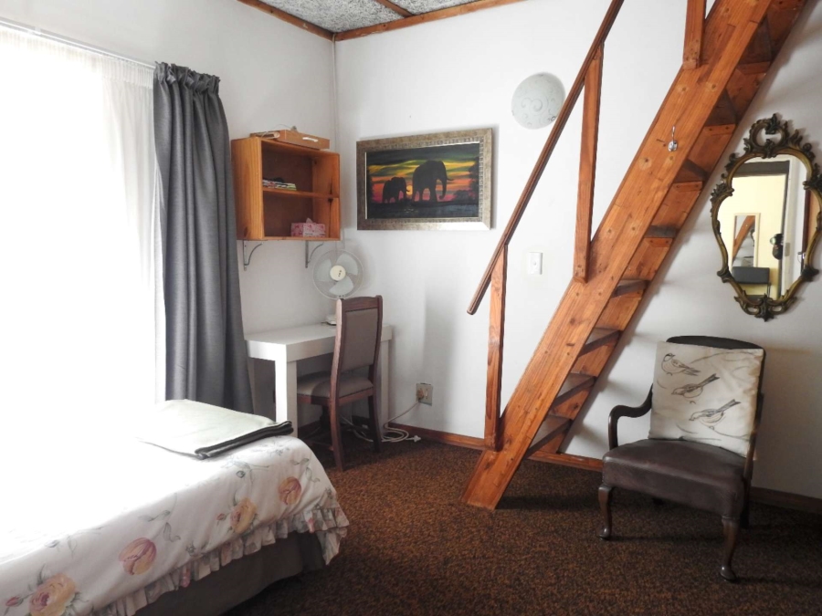 5 Bedroom Property for Sale in Andeon AH Gauteng