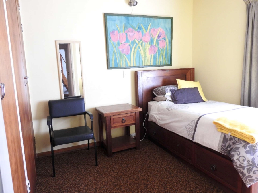 5 Bedroom Property for Sale in Andeon AH Gauteng