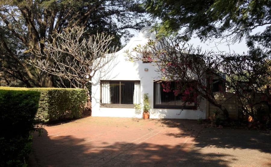 5 Bedroom Property for Sale in Andeon AH Gauteng