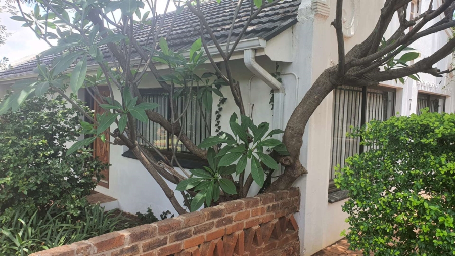 5 Bedroom Property for Sale in Andeon AH Gauteng