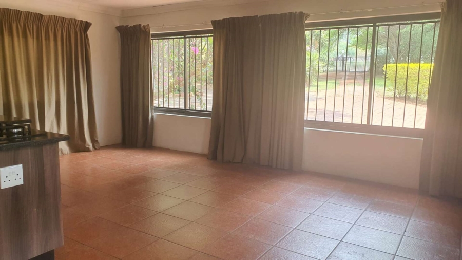 5 Bedroom Property for Sale in Andeon AH Gauteng