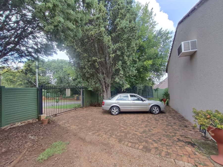 4 Bedroom Property for Sale in Clubview Gauteng