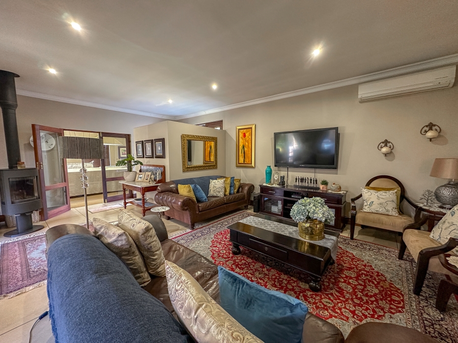 4 Bedroom Property for Sale in Midfield Estate Gauteng