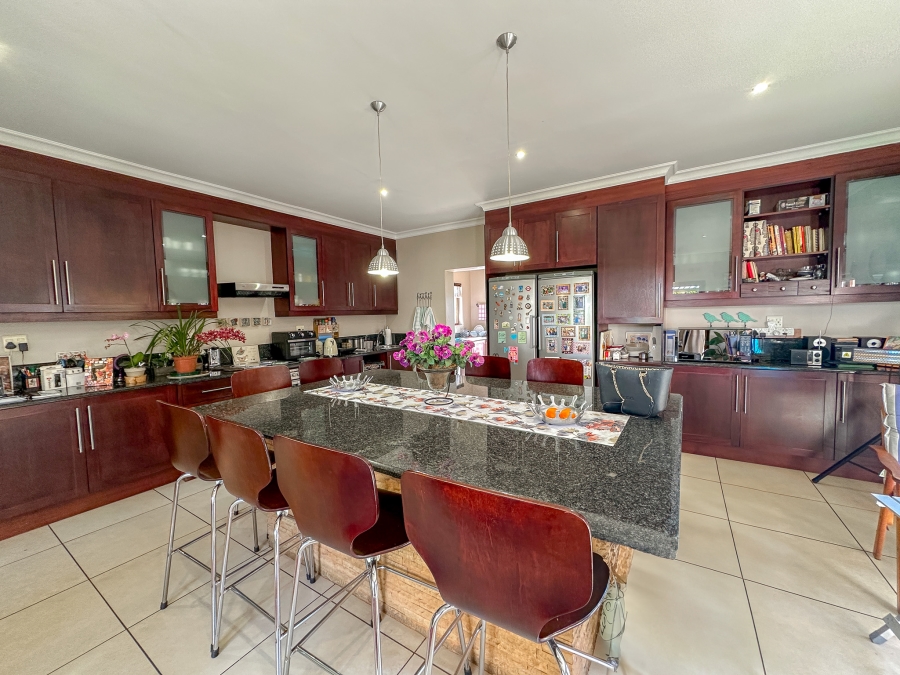 4 Bedroom Property for Sale in Midfield Estate Gauteng