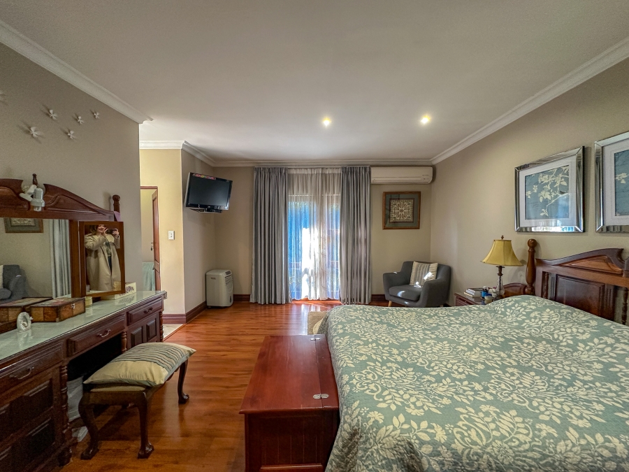 4 Bedroom Property for Sale in Midfield Estate Gauteng