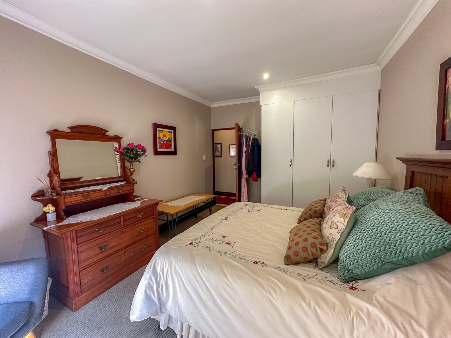 4 Bedroom Property for Sale in Midfield Estate Gauteng